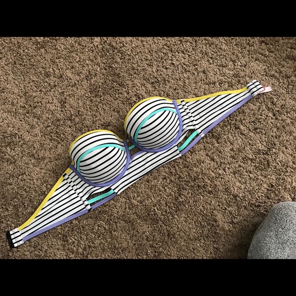 Victoria sweet bathing suit top - Picture 1 of 3